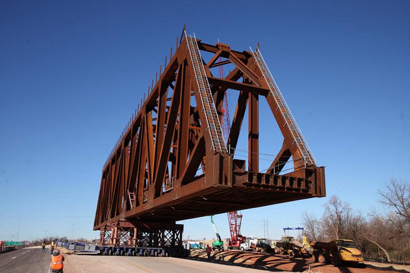 钢质铁路桥梁桁架安装前